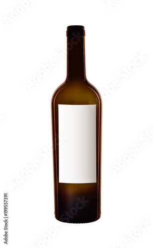 pusta butelka wina z białą etykietą