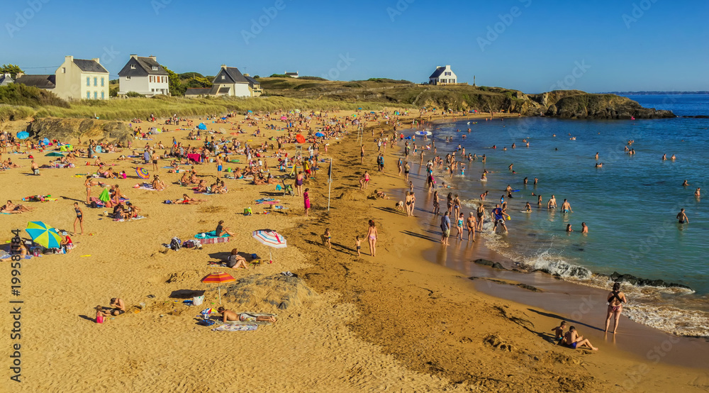 Bretagne Sud Plage de Belangenet le Pouldu en été - South Brittany Belangenet le Pouldu beach in summer