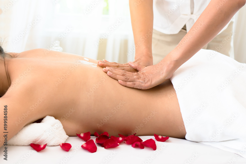 Fototapeta premium woman relaxing in spa