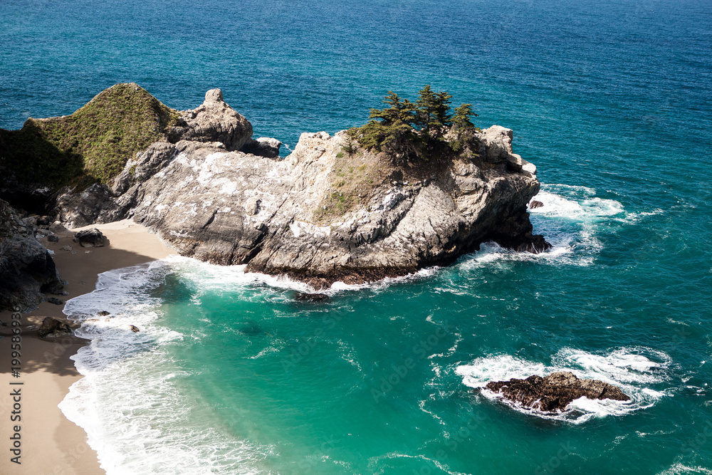 McWay Falls Waterfall in Big Sur State Park, California
