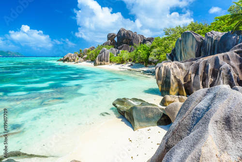 Obraz na plátně Source d'Argent Beach at island La Digue, Seychelles - Beautifully shaped granit