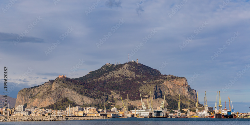  The port with Mount Pellegrino and Utveggio Castle in the background, Palermo, Sicily, Italy