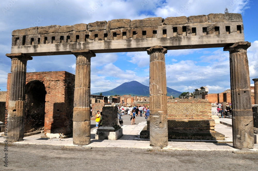 南イタリア、ポンペイの遺跡 南イタリア、ポンペイの遺跡