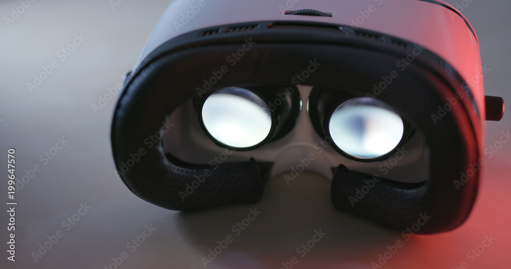 Naklejka premium Virtual Reality device equipment with red light