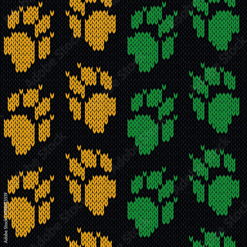 Seamless knitting pattern with cat tracks