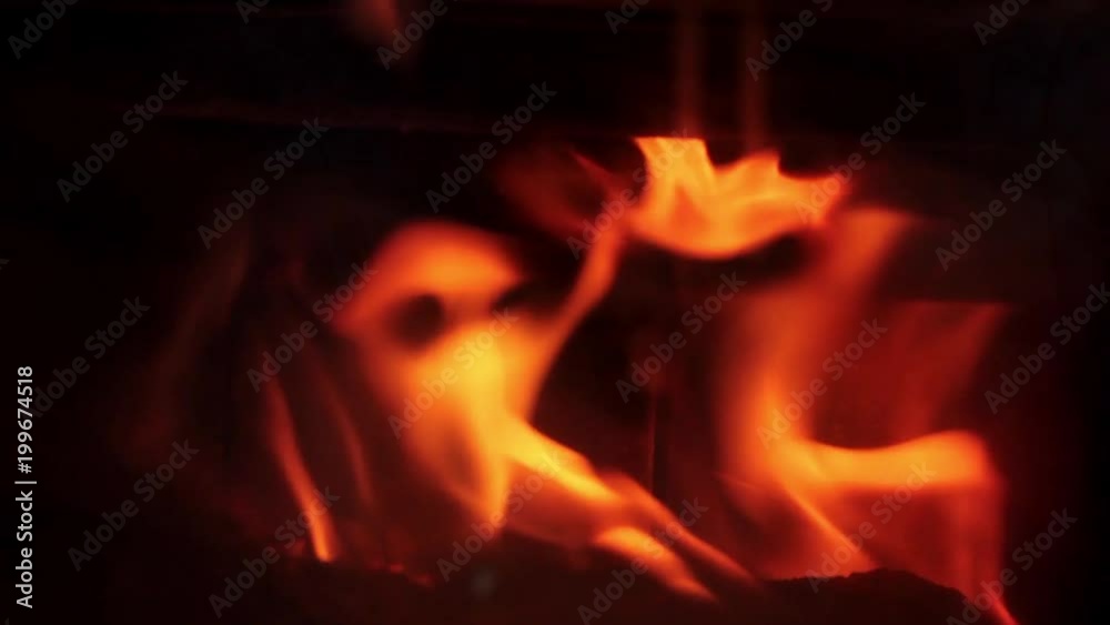 Fuego de una chimenea Fuego de una chimenea