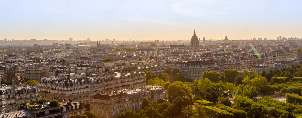 Fototapeta premium Paris skyline from the Eiffel Tower