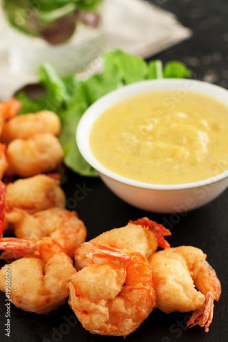 Grilled shrimps with dipping sauce