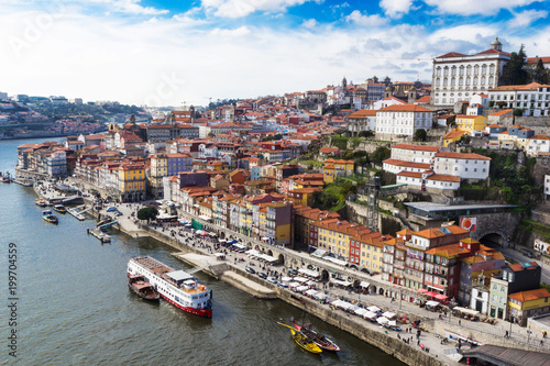 Aerial v iew of the historic city of Porto, Portugal © Maksym Yemelyanov