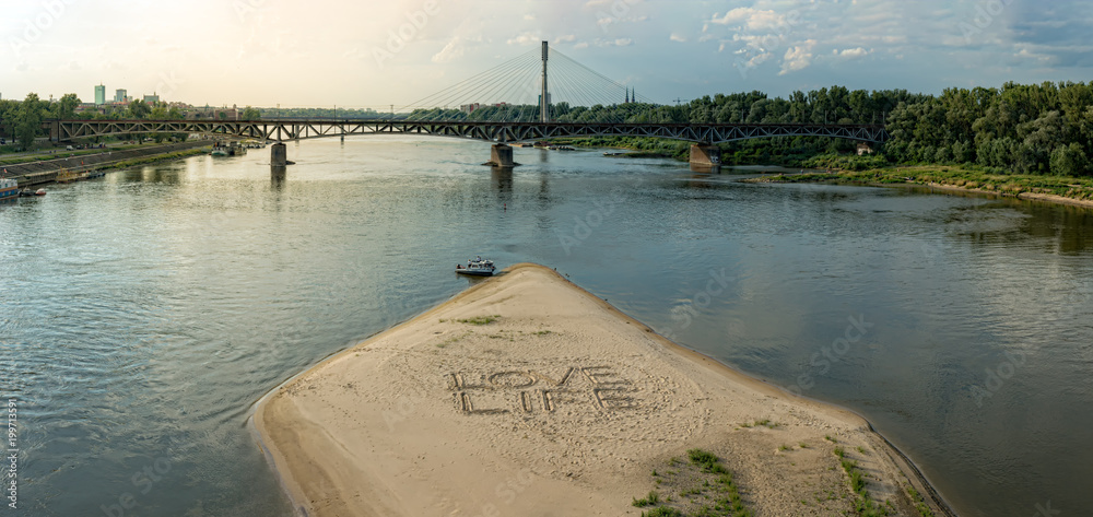 Warszawa, plaża miejska nad rzeką Wisła, widok panoramiczny - obrazy, fototapety, plakaty 