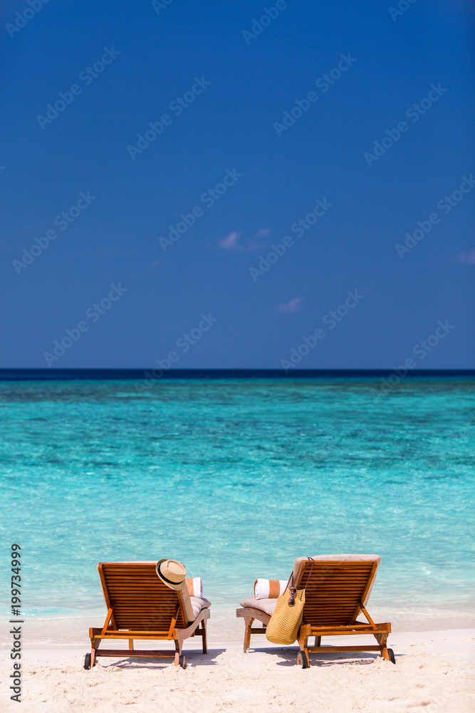 Naklejka premium Tropical beach