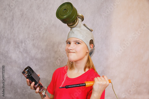 Comic image of a girl who wants to end the repair of electronics