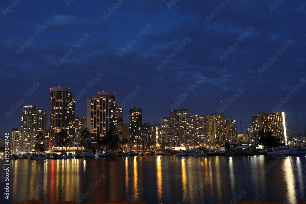 Magic Island, Boat harbor, full moon night, City Skyline, Night Life, Oahu, Honolulu, Hawaii