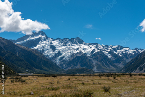 Steppe vor Gletscher Berg