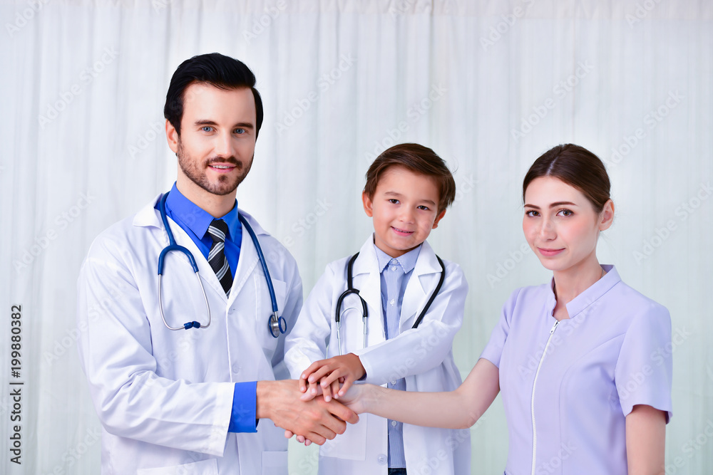 Medical Concepts, Doctors and nurses are confident in their work. Medical Concepts, Doctors and nurses are confident in their work.
