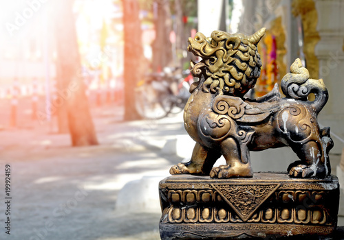 Εκτύπωση καμβά powerful chinese lion statue,guardian protector bronze lion