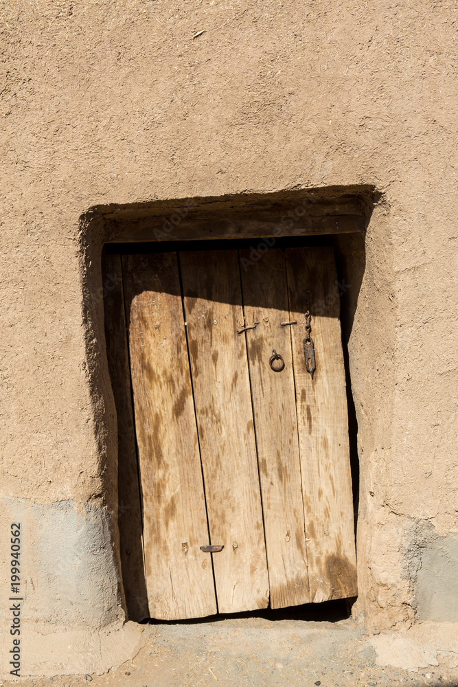 Obraz premium An Old Door in Khusf, Khorasan, Iran