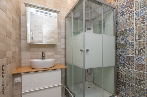  Shower cabin and sink