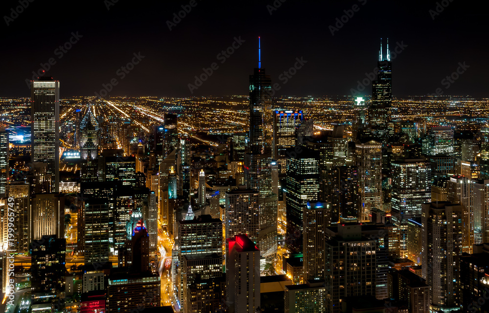 Naklejka premium Chicago Skyline top view with illuminated skyscrapers by night, Illinois, USA