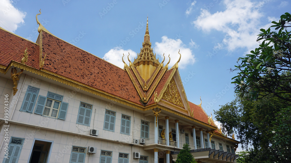 building in phnom penh