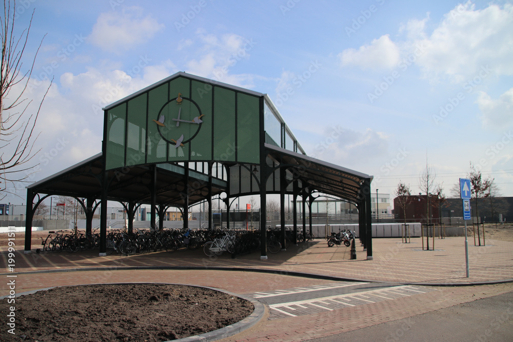 Front entrance and cycle parking of station Waddinxveen triangel