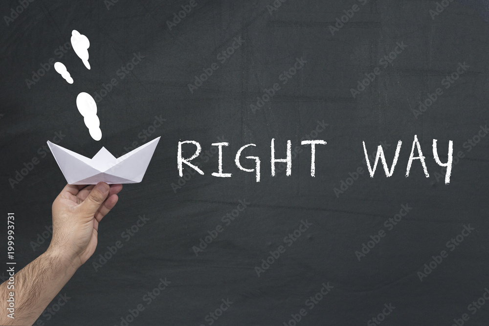Fotografie Right way concept on chalkboard