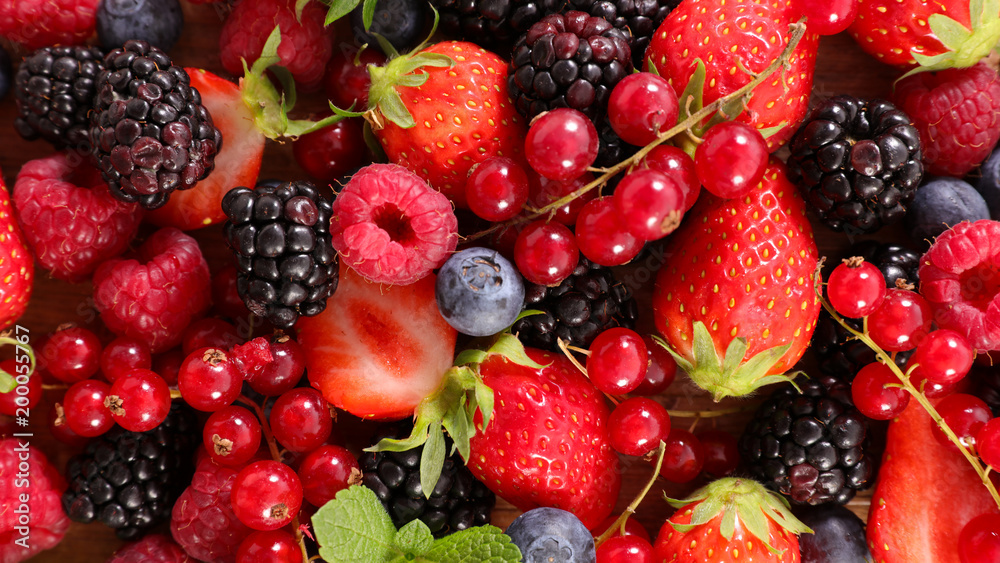 Fototapeta premium assortment of berries