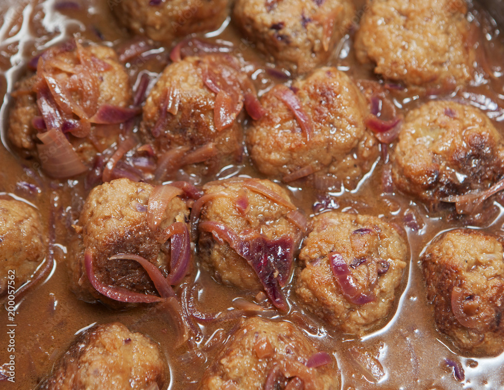 boulettes de viande en sauce