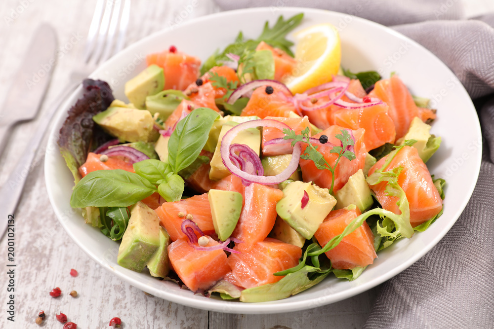 salmon and avocado salad salmon and avocado salad