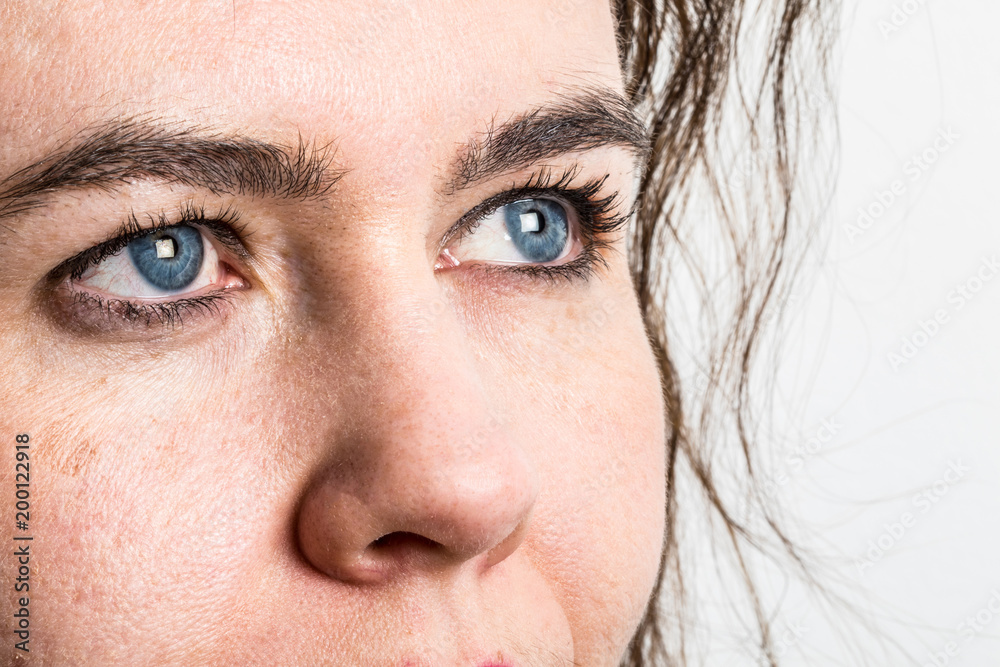 Naklejka premium blue eyes woman