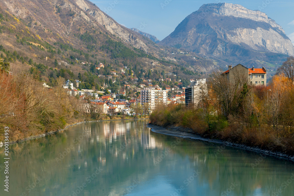 Fototapeta premium Grenoble. The city embankment.