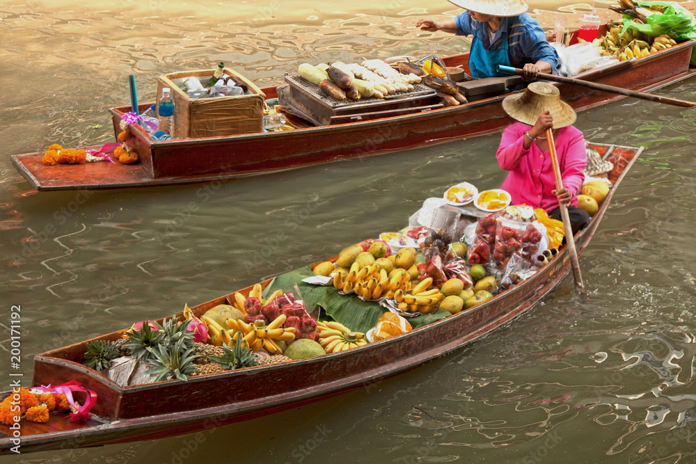 Obraz premium floating market thailand