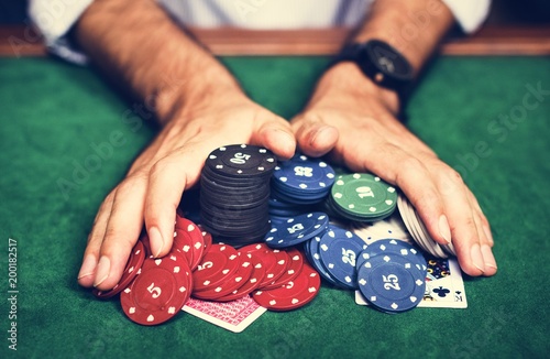 Fotografie, Obraz Diverse adults gambling shoot