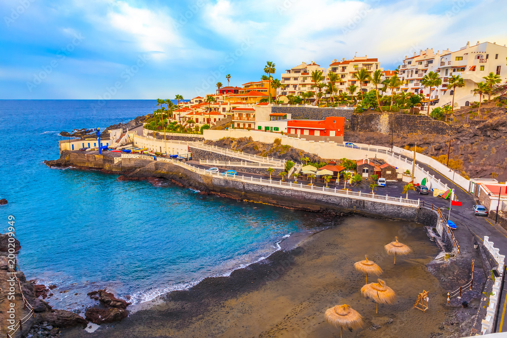 Puerto de Santiago beach in Tenerife, Canary island, Spain foto de Stock |  Adobe Stock
