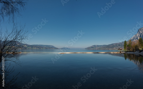 Attersee Panorama im Fr  hling