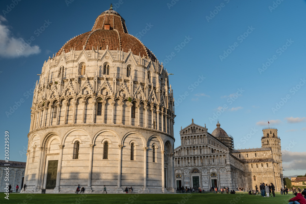 Piazza dei miracoli di Pisa