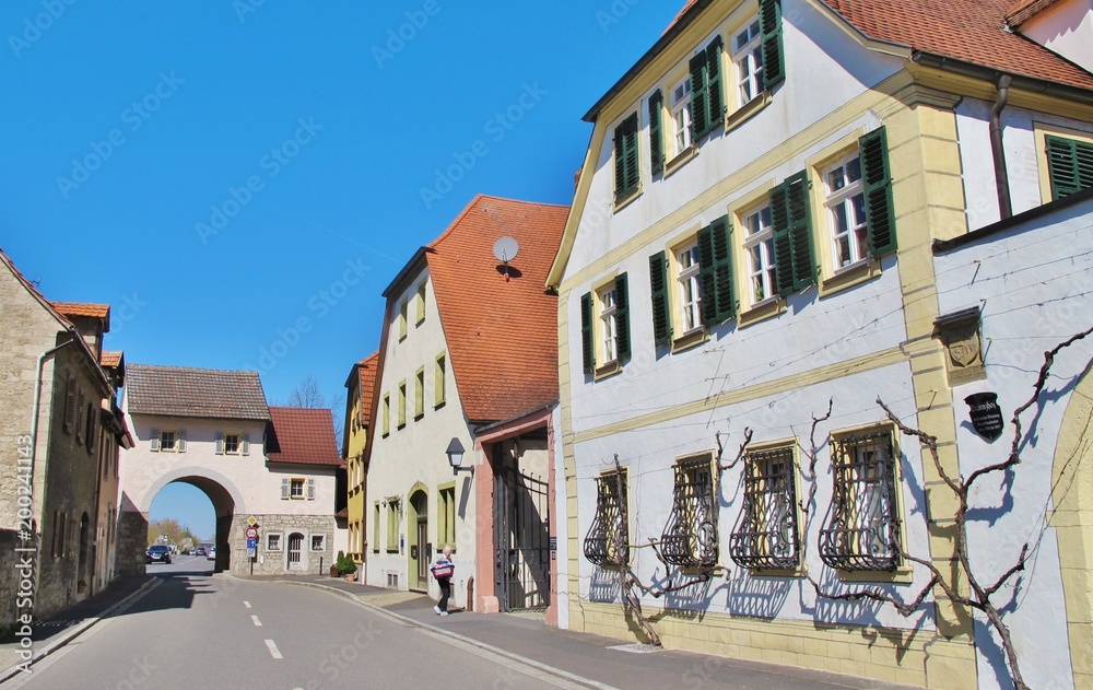 Eibelstadt, Hauptstraße mit Würzburger Tor