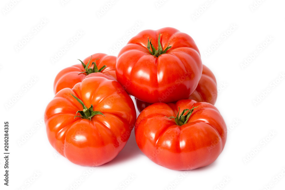 Fleischtomaten auf weißem Hintergrund Fleischtomaten auf weißem Hintergrund