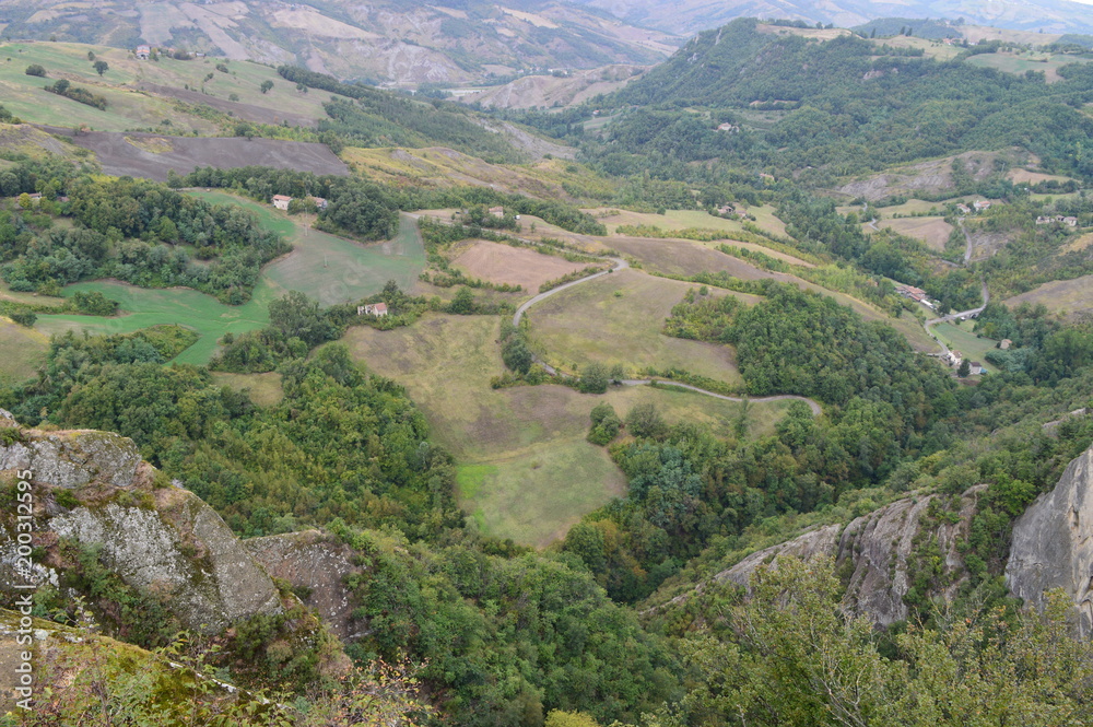 Fototapeta premium Paesaggi , monti e nuvole