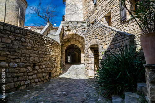 Wallpaper Mural Saint-Martin-de-Londres, Hérault, Occitanie, France. Torontodigital.ca