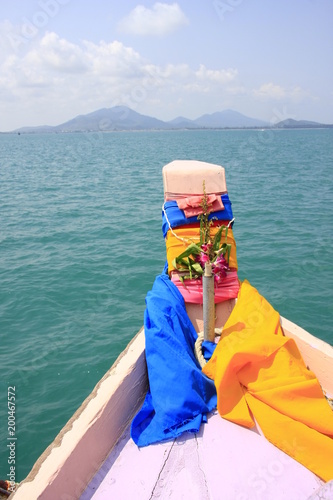 travel in thailand with boat