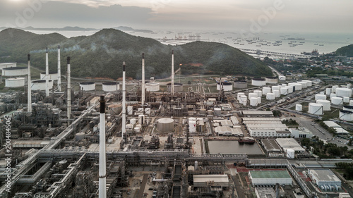Photos Aerial top view Petrochemical plant, Aerial view Oil refinery plant