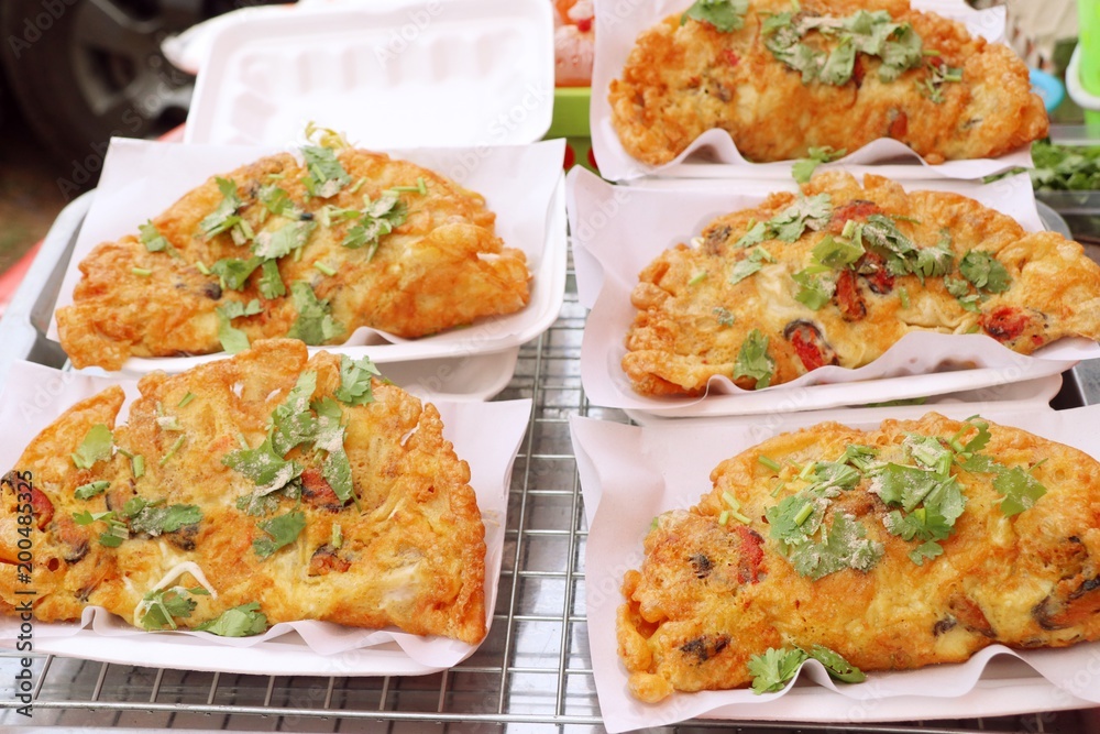 Crispy fried mussels with egg Crispy fried mussels with egg