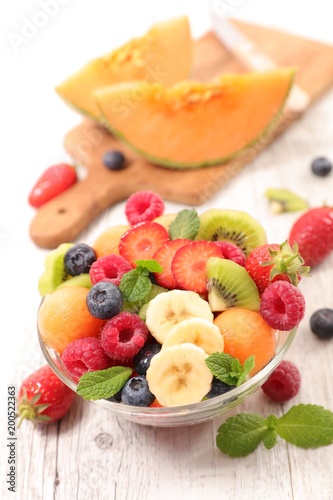 bowl of fruit salad