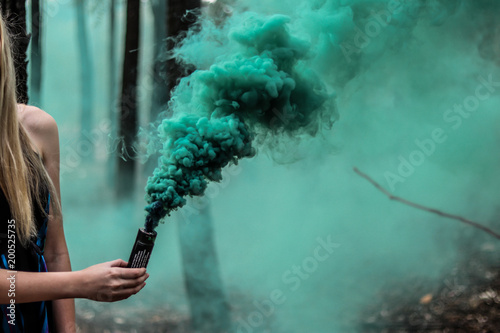 Green Smoke grenade