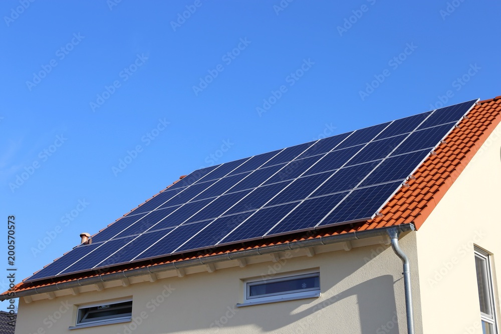 Solardach (Photovoltaikanlage)
