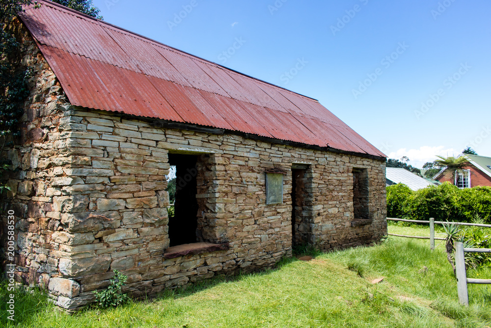 Old House Old House