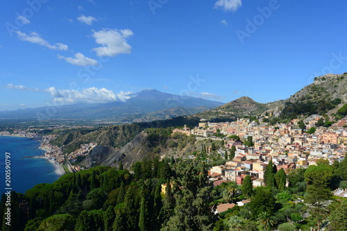 イタリア、シチリアのタオルミーナの風景