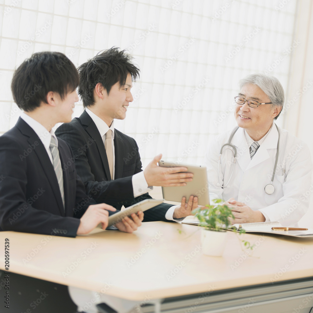 MRと話をする医者 MRと話をする医者
