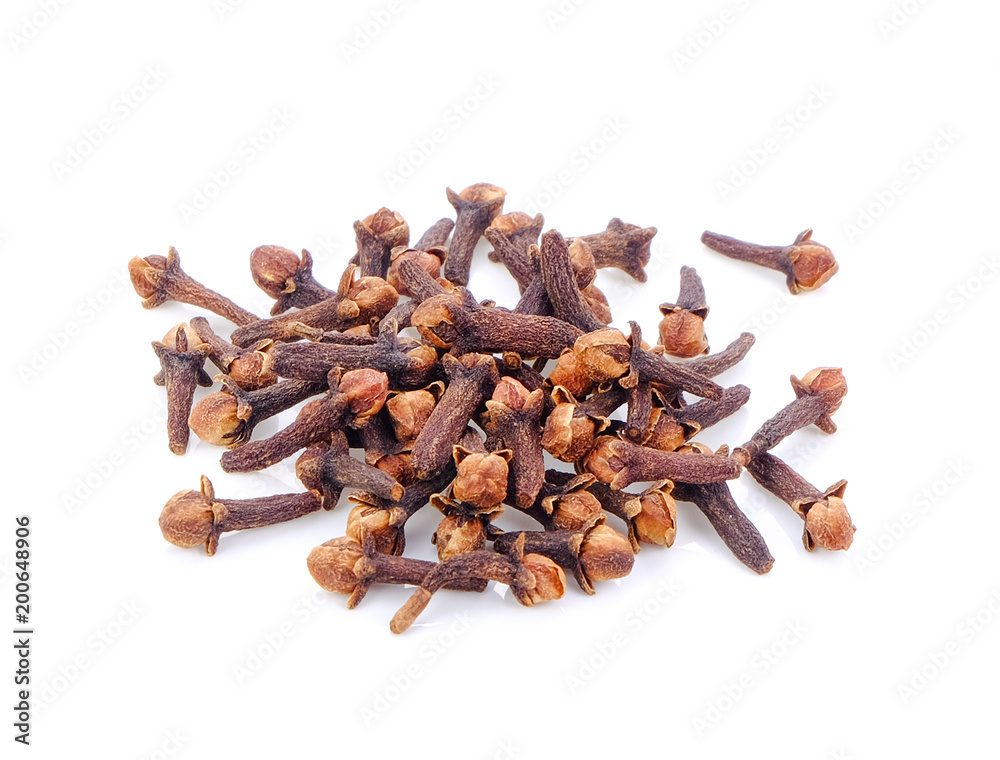 Fototapeta premium clove on white background